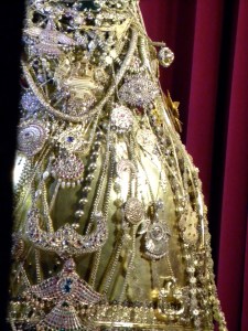 Golden Casket - detail