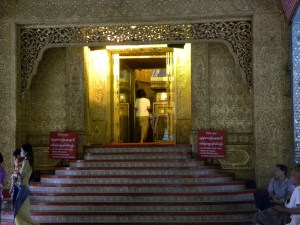 Entering the central Stupa of Botataung