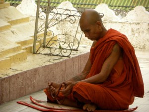 Monk at Sandamuni Paya