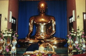 The Golden Buddha of Wat Traimit (2006)