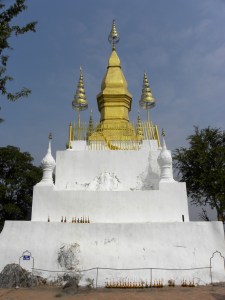Wat Chomsi - summit of Mt. Phu Si 